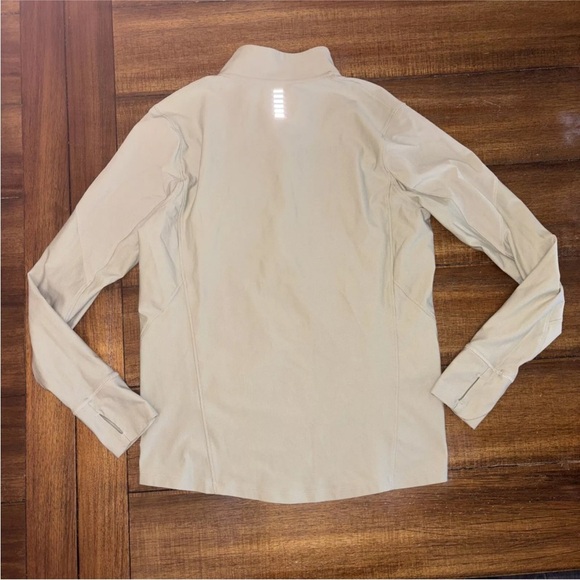 Women’s Under Armour Heatgear Beige Quarter Zip Size Medium With Thumb Holes - Picture 10 of 14